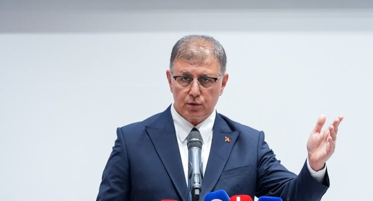 Cemil Tugay'ın AK Parti'ye Katılması Bekleniyor