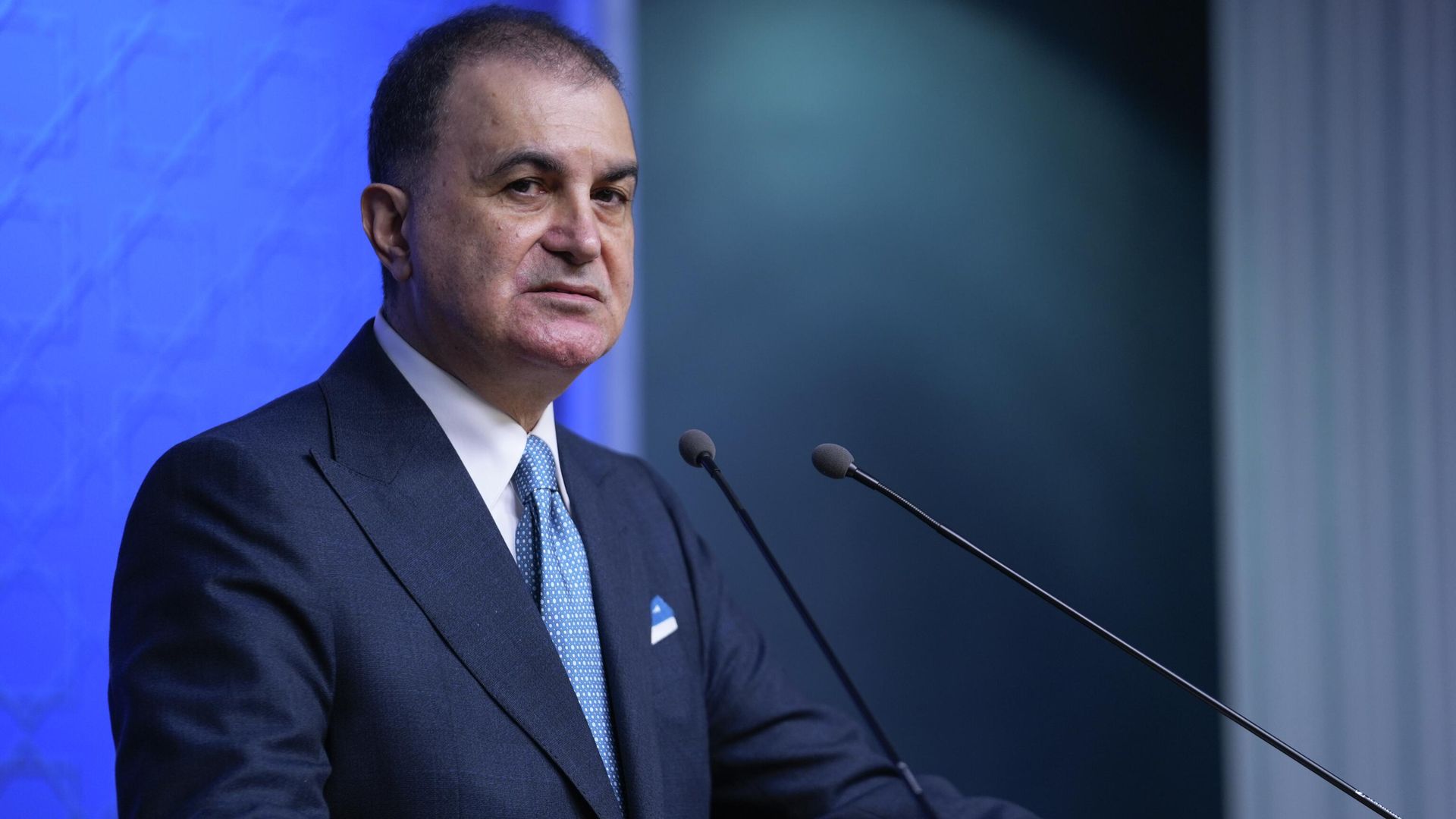 Ömer Çelik'ten Özgür Özel'e Sert Tepki: 'Cumhurbaşkanımız Bizim Kırmızı Çizgimizdir'