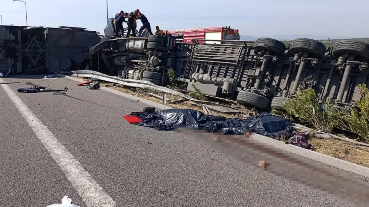 Manisa'da Feci Kaza: 11 Ölü, 27 Yaralı
