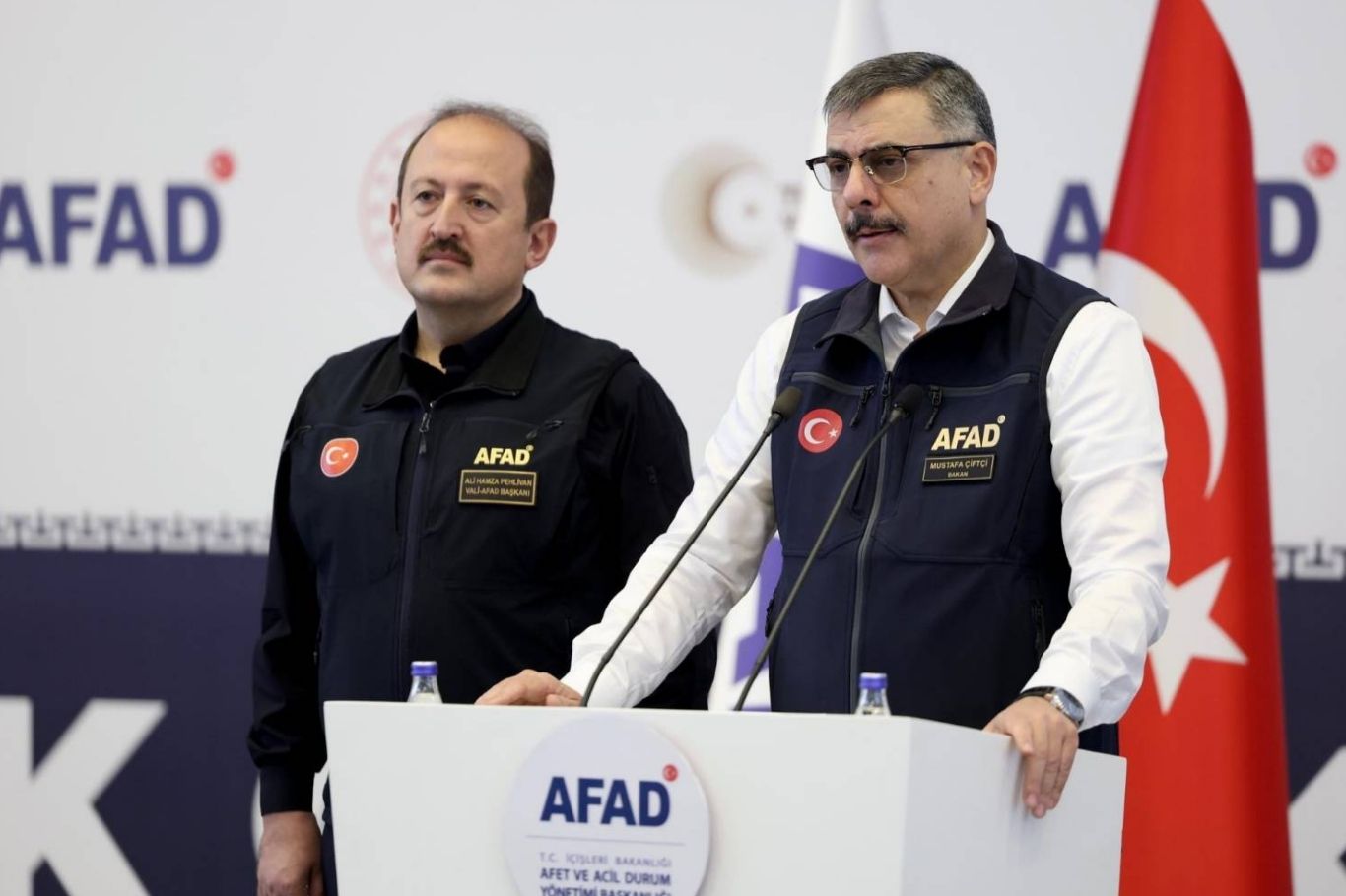 İçişleri Bakanı Çiftçi: "İstanbul'da 5, Kocaeli'de 1 Kişi Aranıyor"