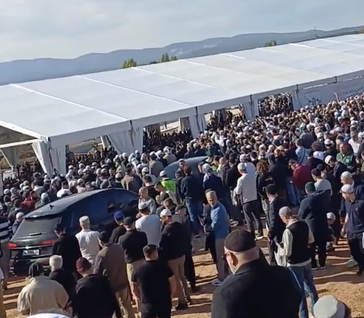Menzil Tarikatı, Bursa Orhangazi'de Tesis Kuruyor: Temel Atma Töreni Gerçekleştirildi